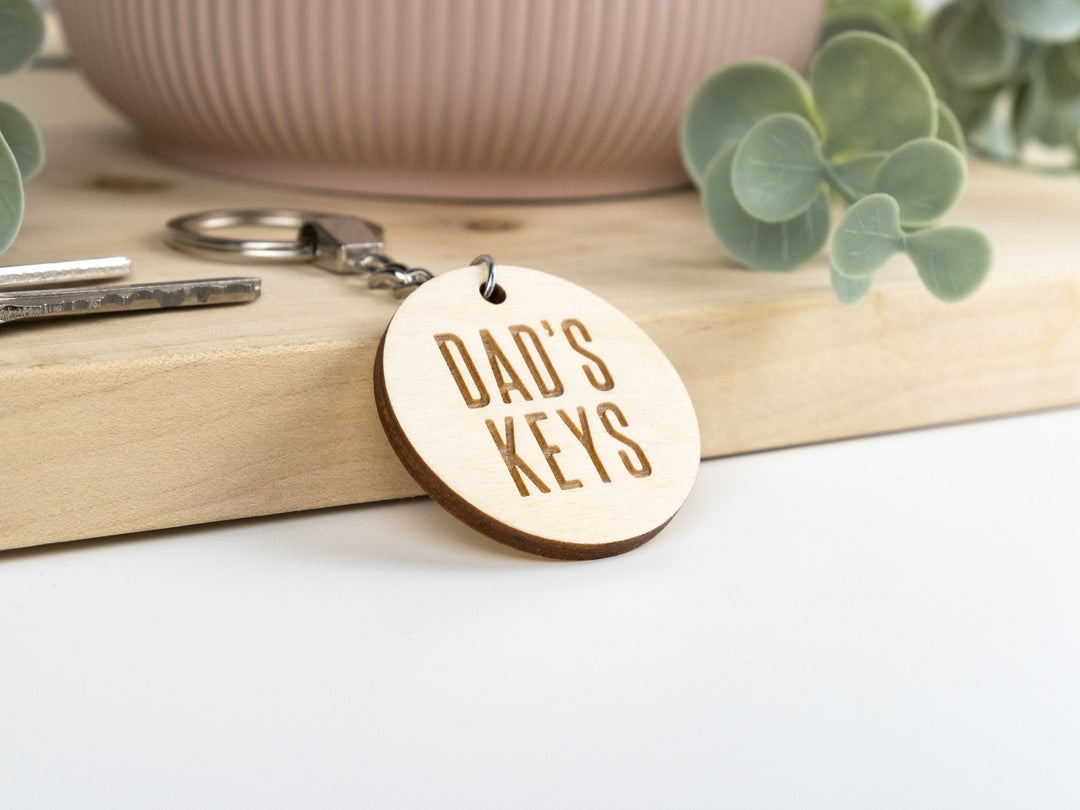 Dad's Keys Keyring - Keychain Reminder, Fathers Day Gift, Gift for Him, Lost Keys, Wooden Keyring Gift